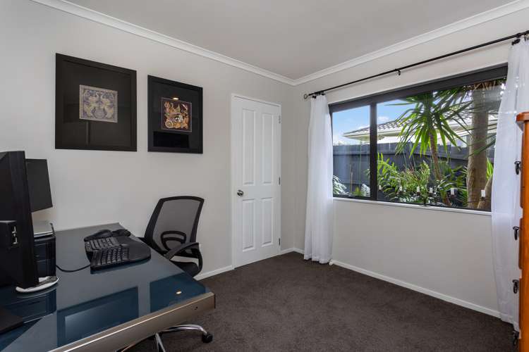 12 Greenway Rise Gulf Harbour_17