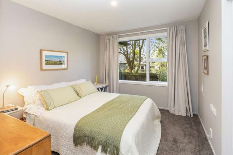 13 Alderson Avenue Hillsborough_12
