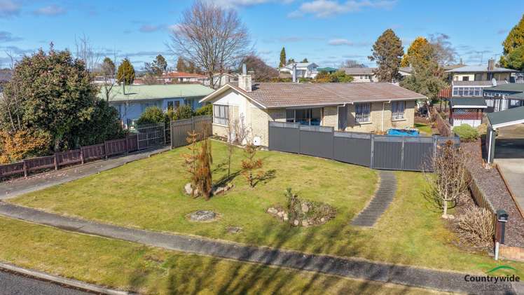 60 Aotea Crescent Tokoroa_15