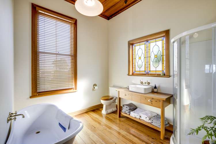 2 Cobden Crescent Bluff Hill_14