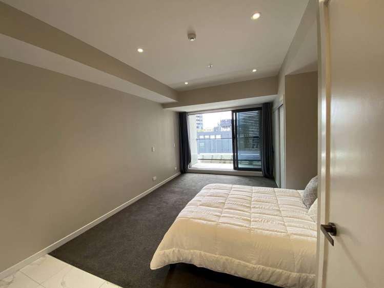 1010/47 Beach Road City Centre_5