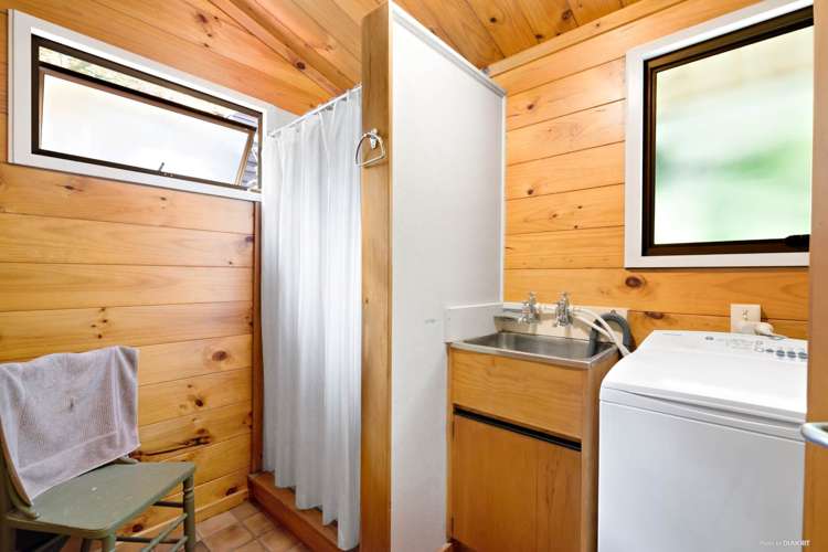 89 Waima Crescent Titirangi_11