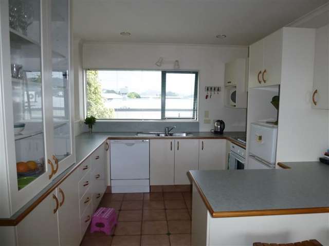 229 Beverley Terrace Whangamata_4