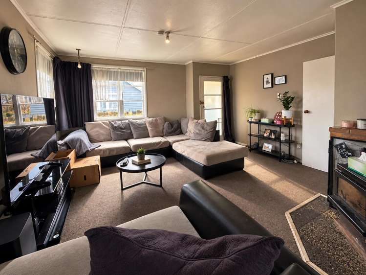 62 Semple Street Huntly_3