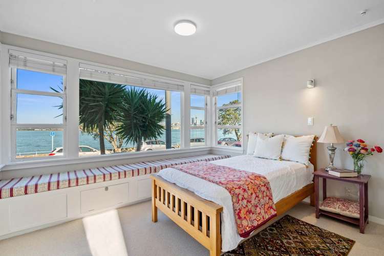 29 Queens Parade Devonport_23