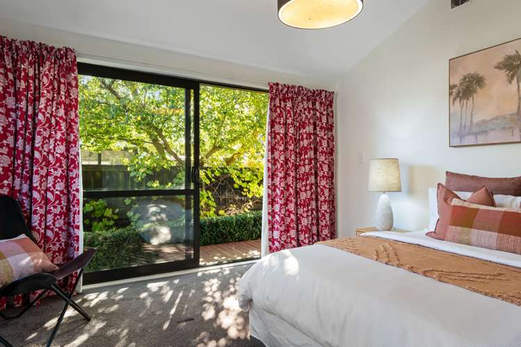 651 Ferry Road Woolston_17