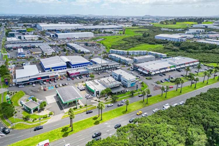 1/302 Te Irirangi Drive Flat Bush_17