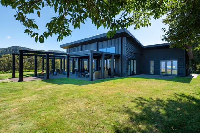Private estate of scale, sophistication and beauty