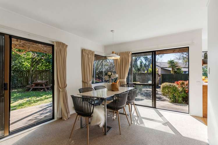 2/105 Glendale Road Glen Eden_8