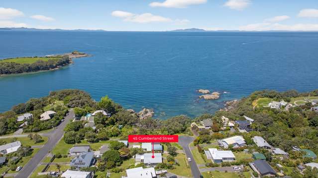 Morven Cottage - Coastal Charm with Ocean Views