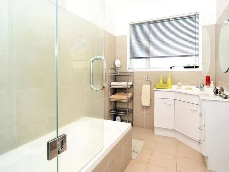 242a Triangle Road Massey_7