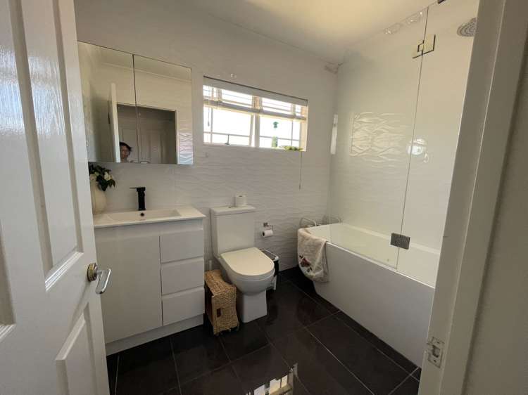 24a Queensway Three Kings_13