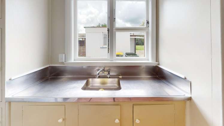 6 Miro Street 10516_7