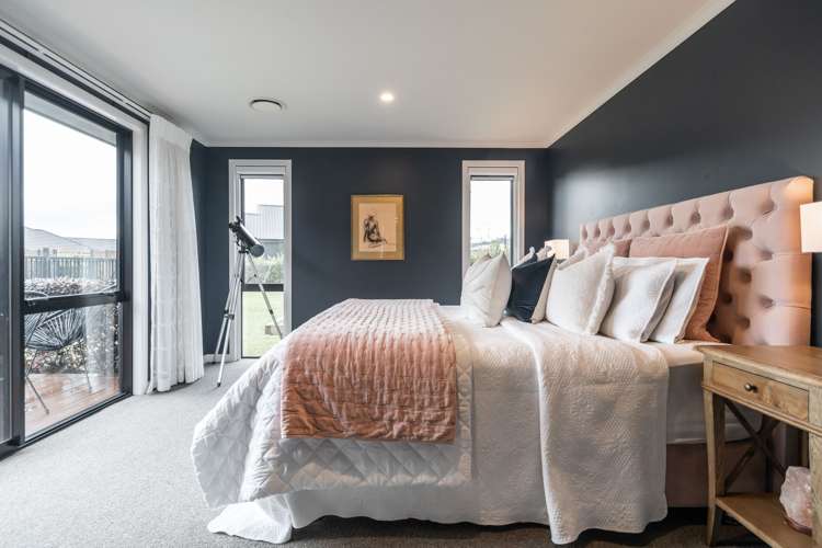 26 Alan Livingston Drive Cambridge_17