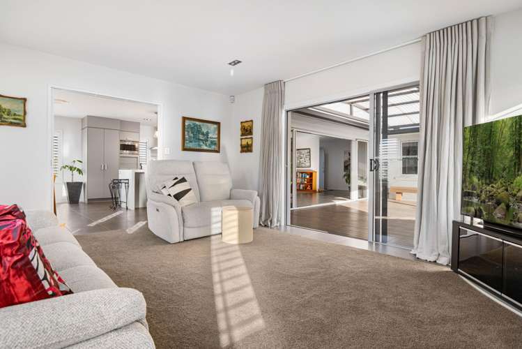 2 Lamia Grove Papamoa_13