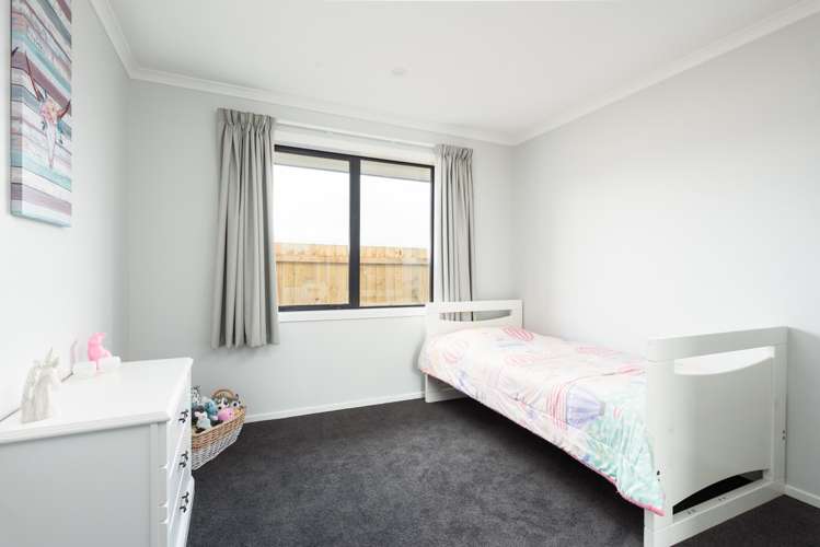 11 Harvard Road Burleigh_14