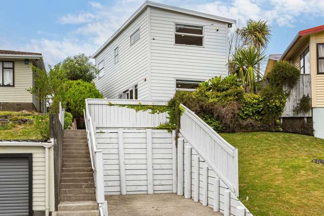 Sunny, Stylish & Seriously Easy Living!