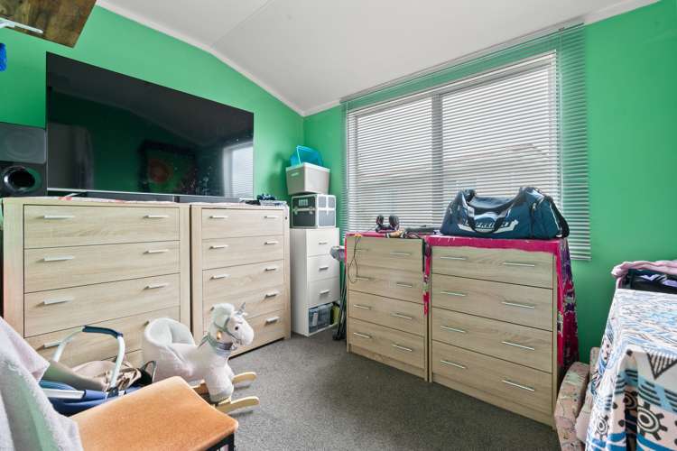 107 Flat Bush Road Clover Park_2