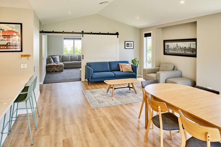 8 Prestbury Grove Churton Park_9