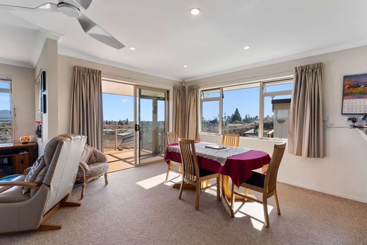 6 Norfolk Place Stoke_9