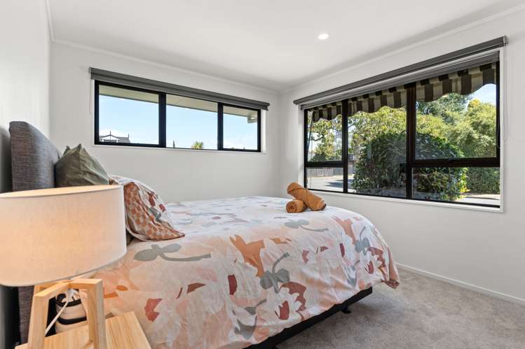 1 Cobham Place Solway_9