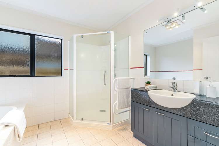 260 Hill Road The Gardens_15