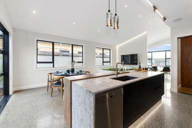 13 Croatia Avenue_3