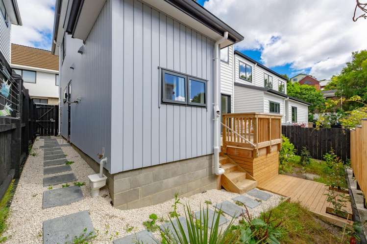 9c Penguin Drive Murrays Bay_22