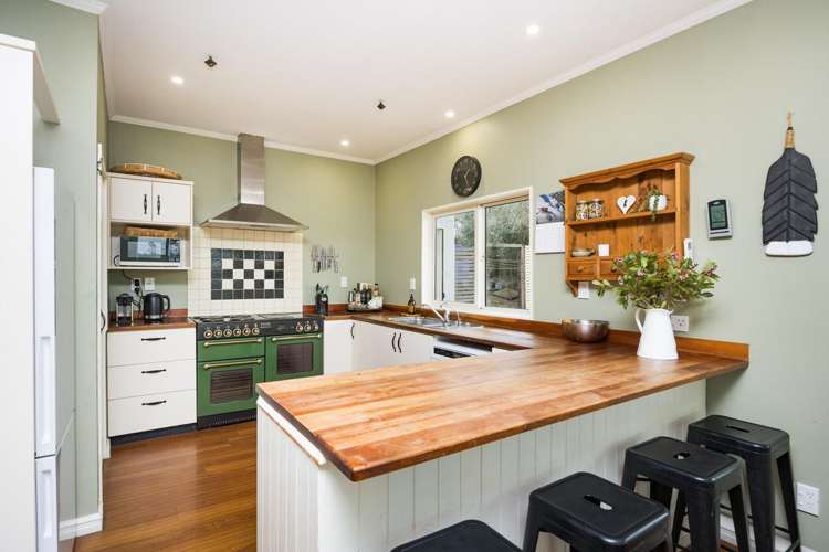 780 Halcombe Road Halcombe_19