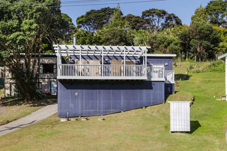 39 Foster Avenue Huia_14