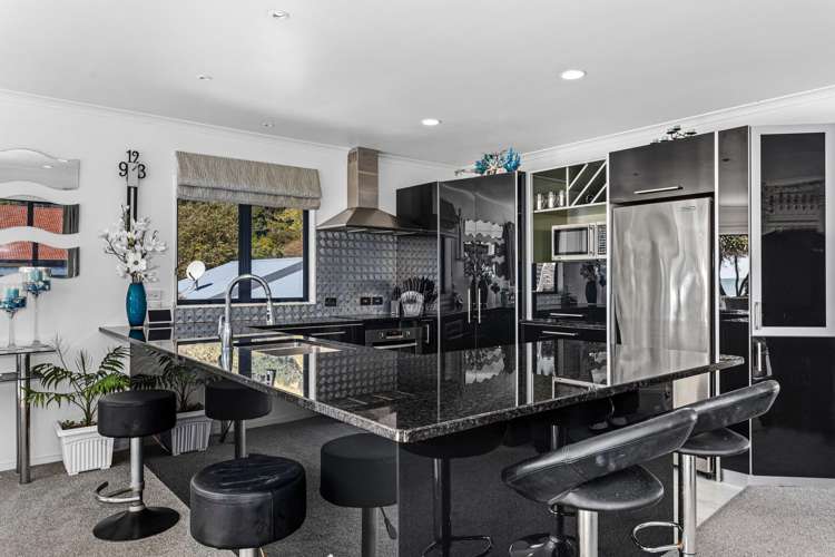 53 Pohutukawa Avenue_5