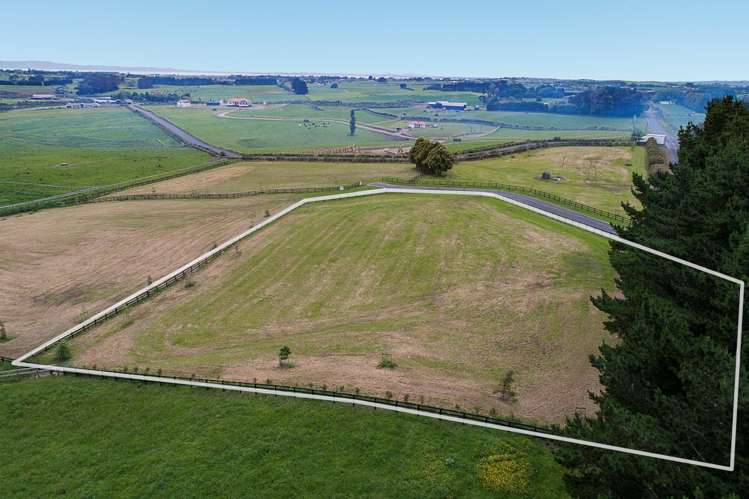 131 Batty Road Kingseat_5