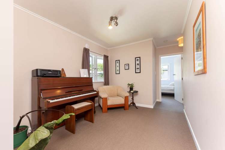 153 Seabrook Avenue New Lynn_7