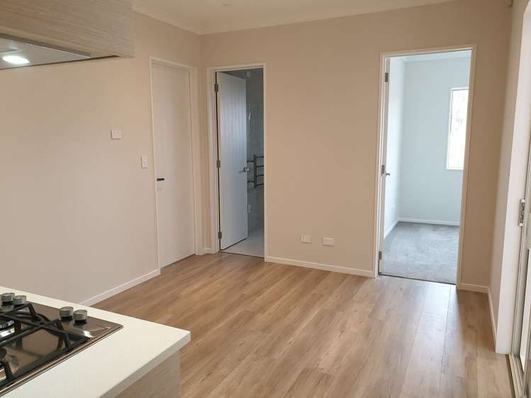 33A Koropa Road Flat Bush_4