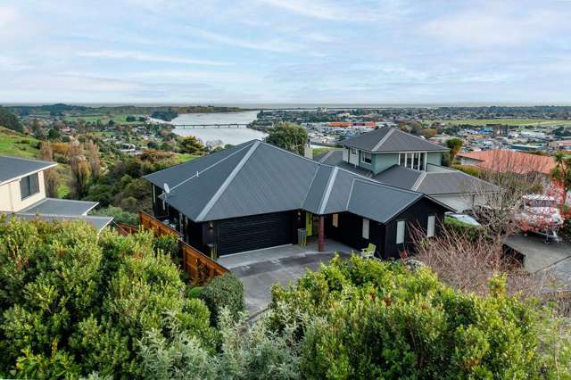 Elegance with breathtaking views