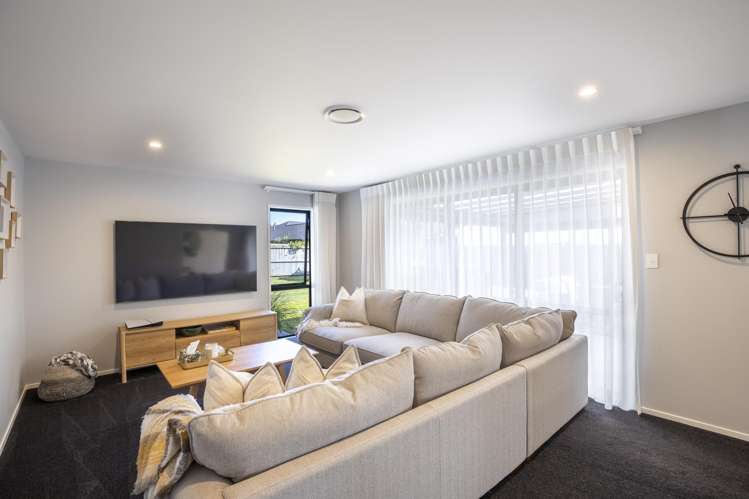 39 Aratapu Street Waitara_14