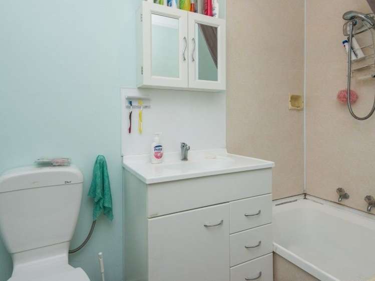 13 Birchwood Grove Richmond_9