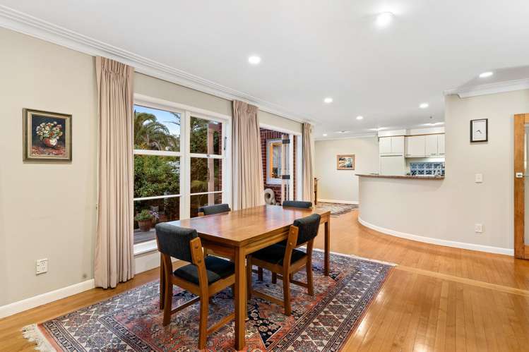 26 Coates Avenue Orakei_13