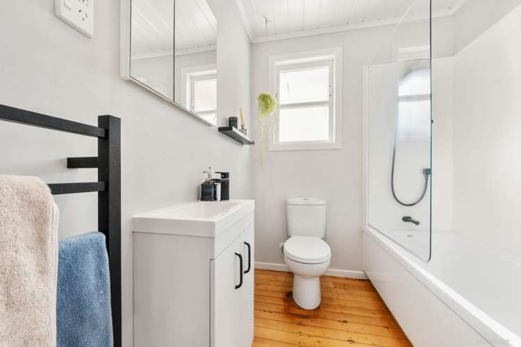 12 Duncan Avenue Te Atatu South_7