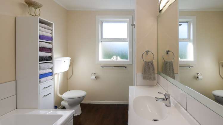 101 Dunrobin Street Waverley_13