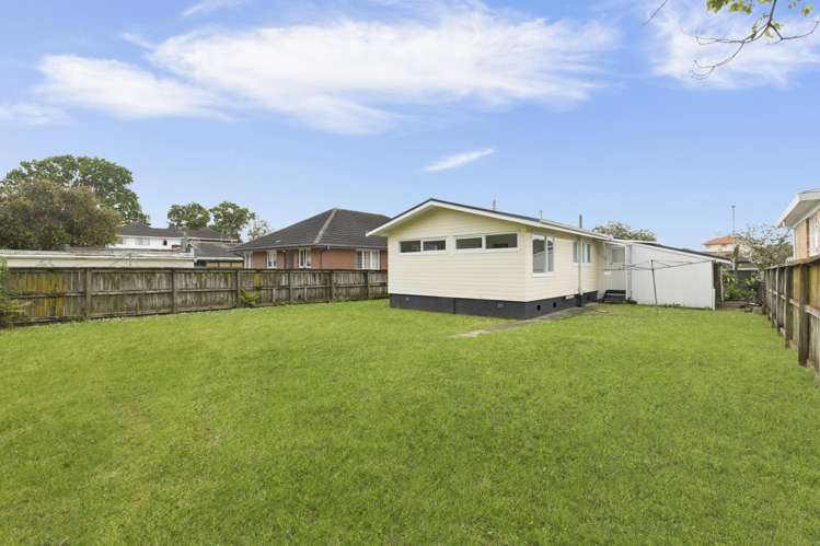 88 Coronation Road Mangere Bridge_12