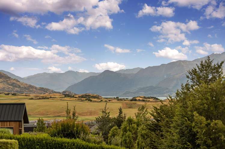 13 Hovingham Court Jacks Point_28