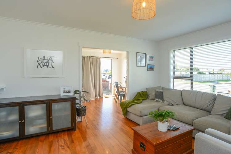 64 Clarence Cox Crescent Pirimai_1