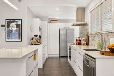 12 Maude Street_3