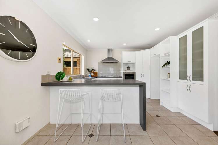 27 Carousel Crescent East Tamaki Heights_11