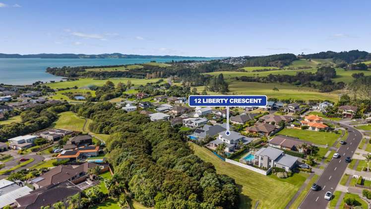 12 Liberty Crescent Beachlands_36