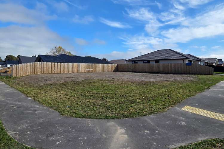 74 Sholto Duncan Crescent_2