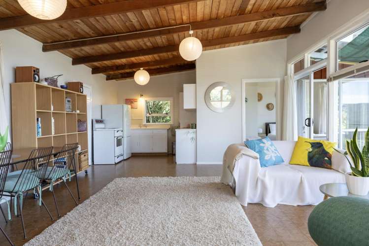 54 Rayner Road Piha_8