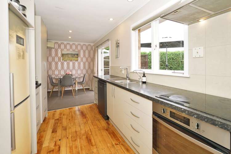 18 Macmurdo Avenue Glenview_6