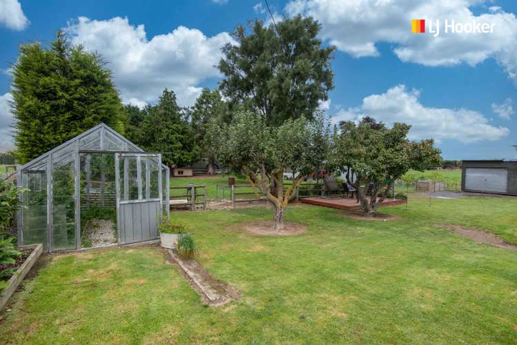 495 Centre Road Momona_17